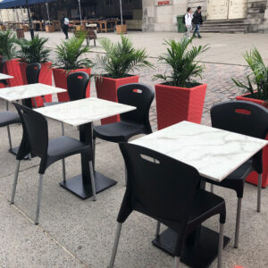 Tables commerciales aspect marbre