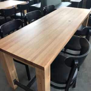 Alternative view of Table commerciale Gianna