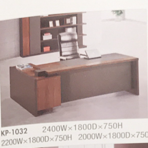 Manuel Office Desk